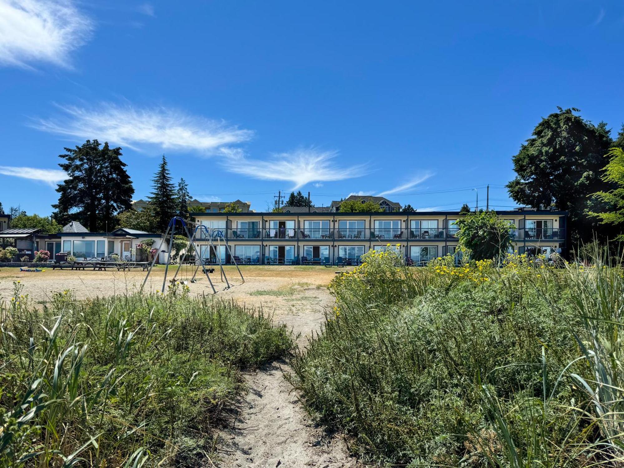 Sea Edge Motel Parksville Eksteriør billede