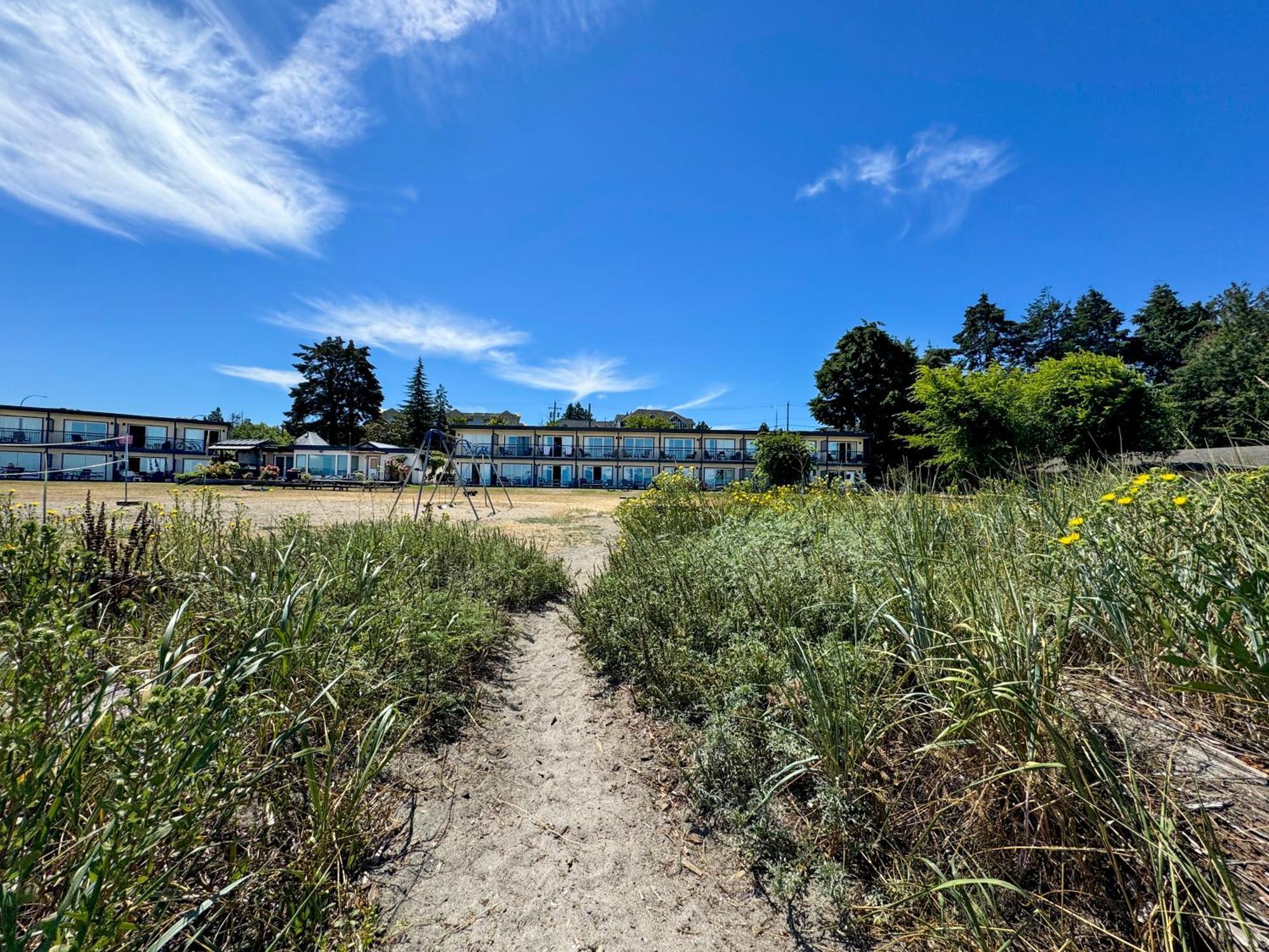 Sea Edge Motel Parksville Eksteriør billede